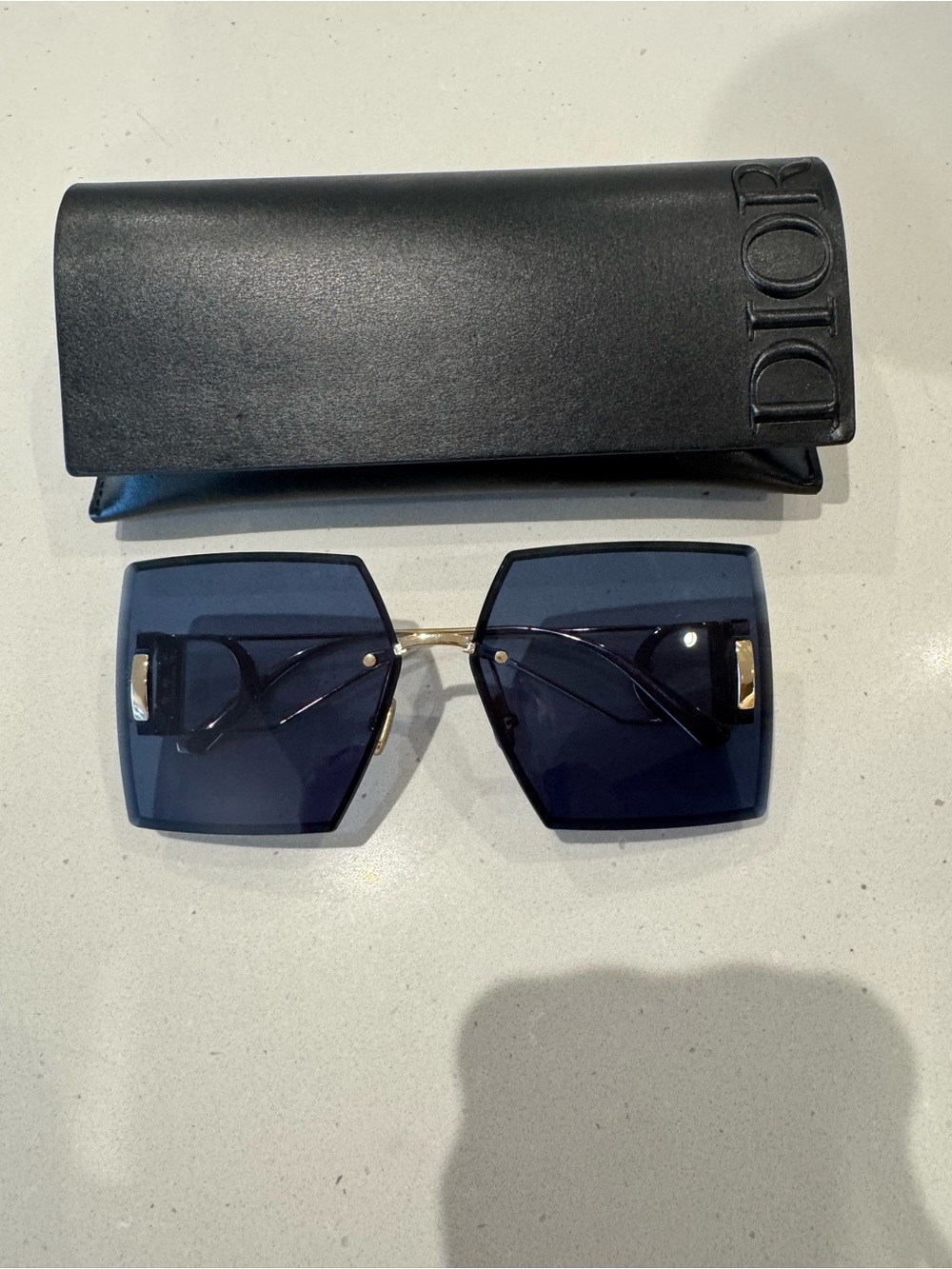Dior Rimless Sunglasses with Gold Frame - Picture 5 of 7